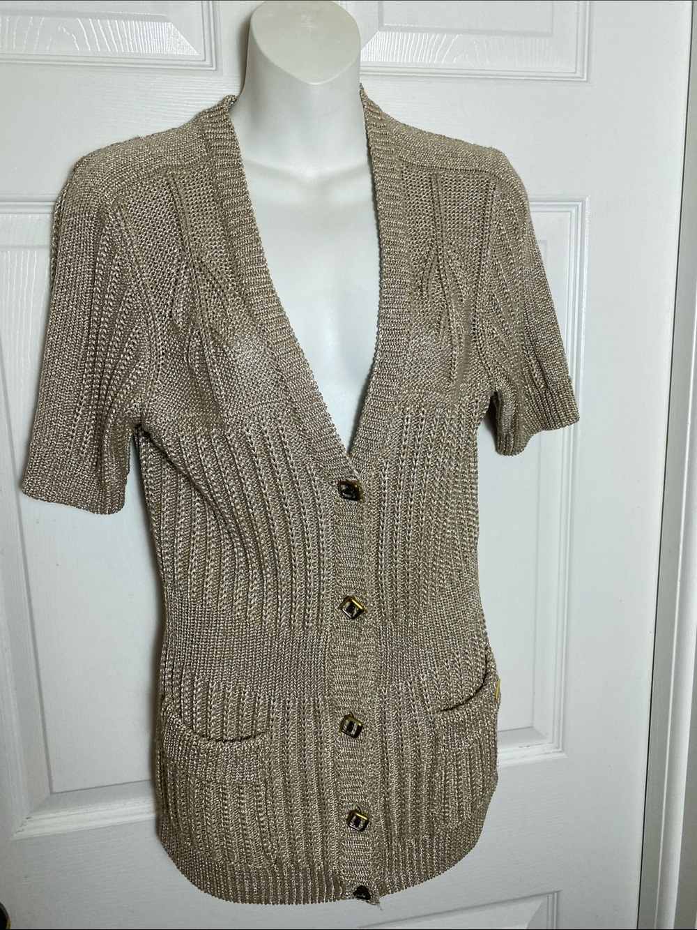Escada Beige Short-Sleeve Knit Cardigan with Patch Pockets Luxury Designer
